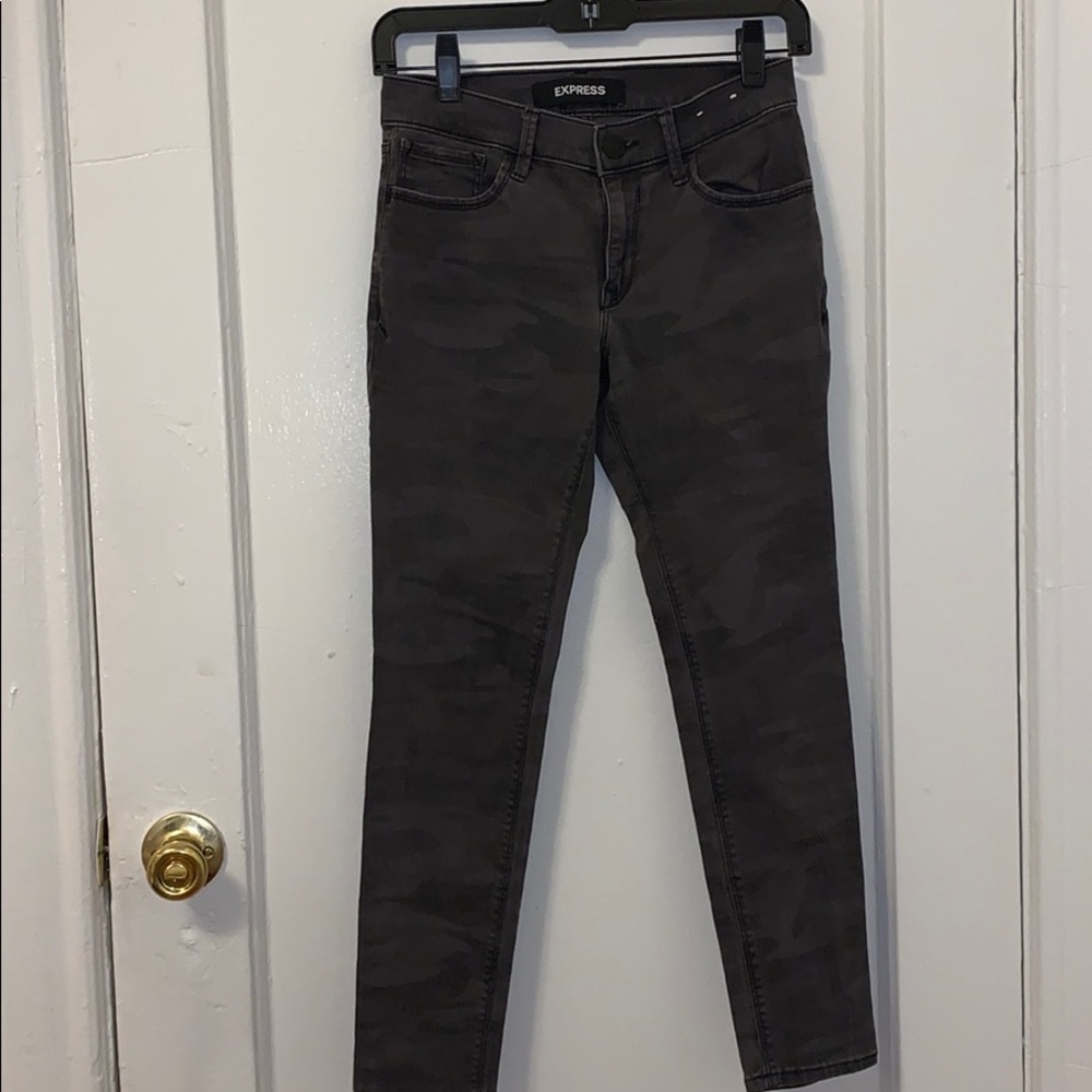 Black camouflage print jeggings 00R ankle length